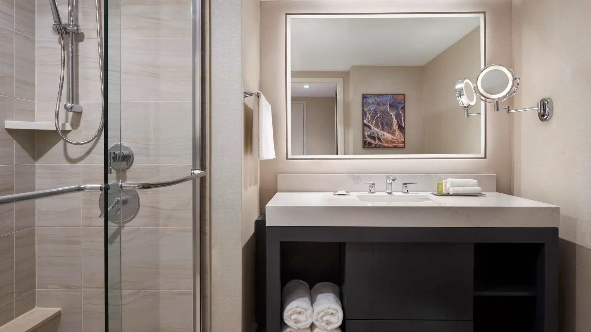 Hilton Toronto Hotel
