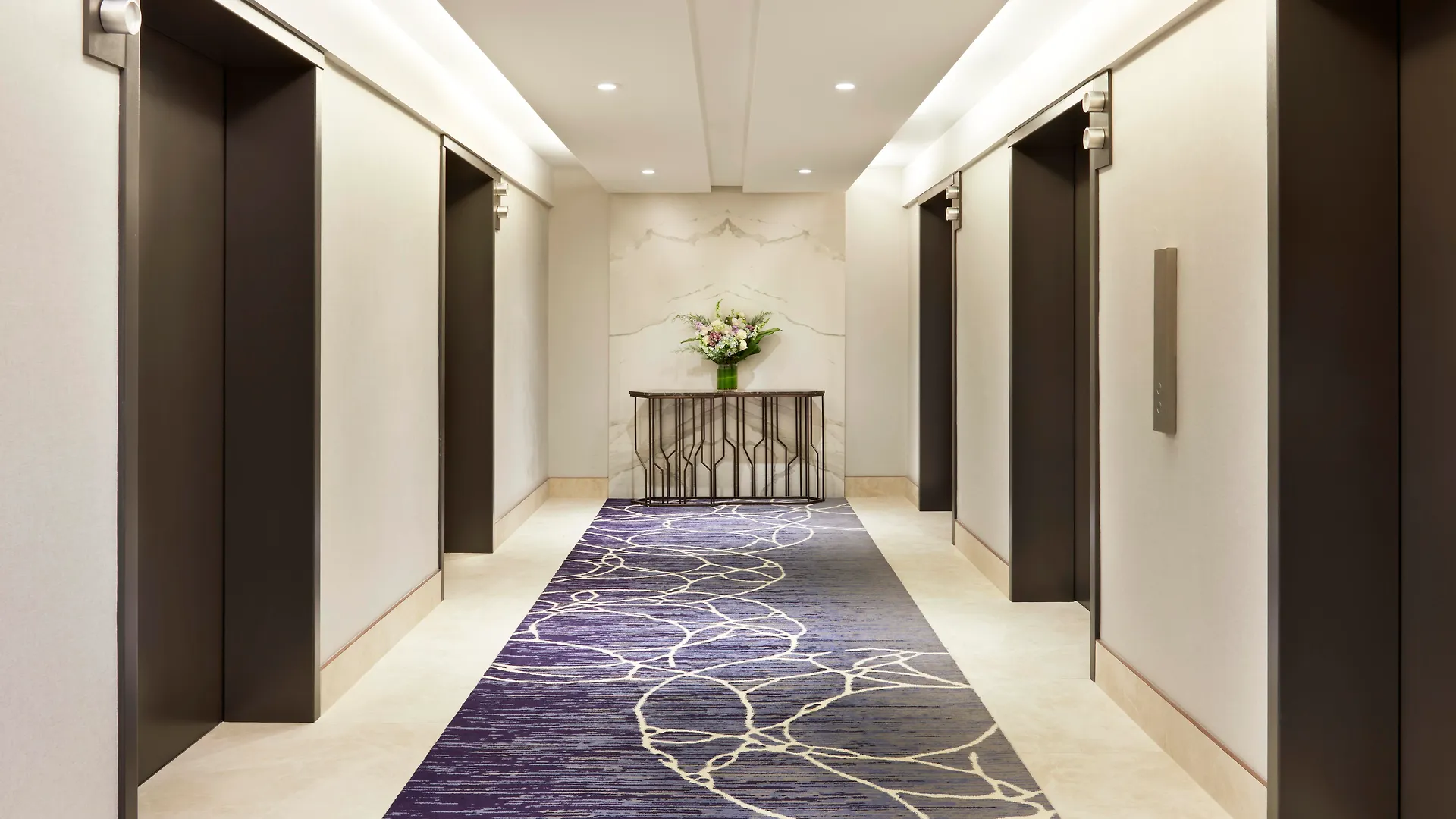 Hilton Toronto Hotel
