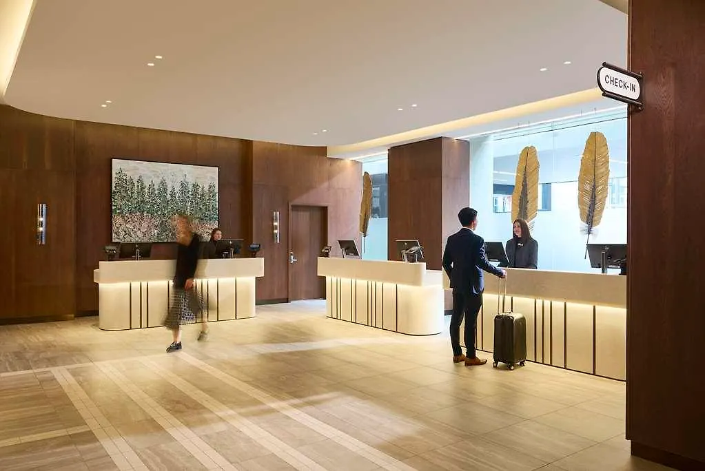 Hilton Toronto Hotel