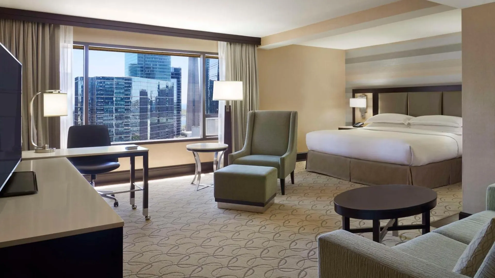 Hilton Toronto Hotel