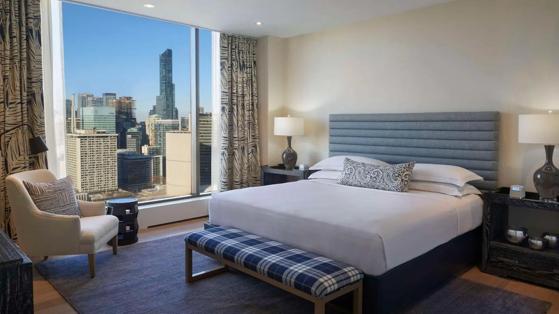 Hilton Toronto Hotel 4*,